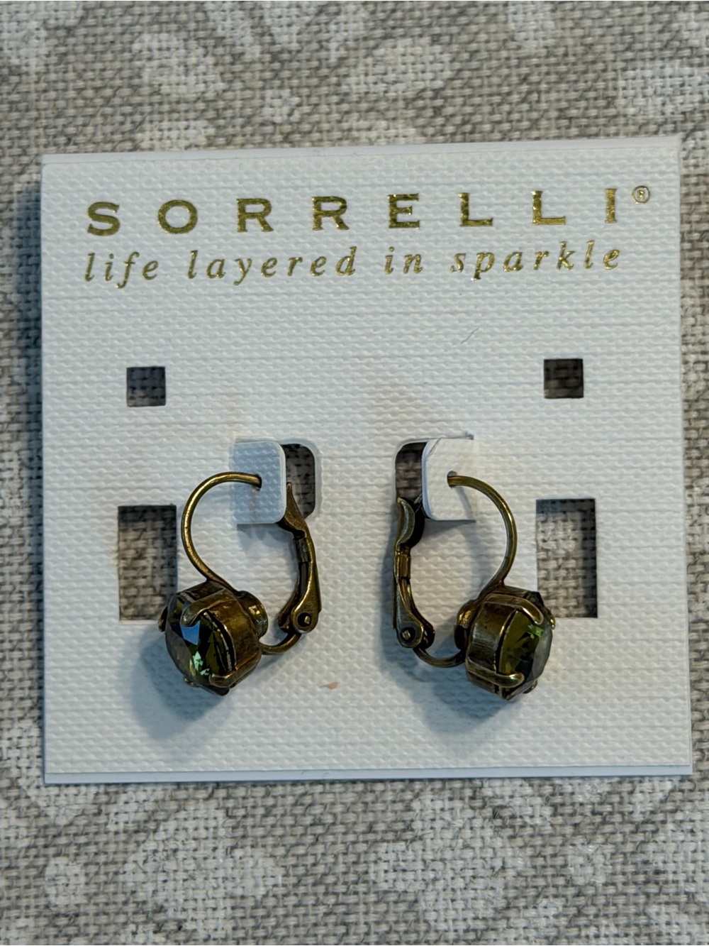 Sorrelli NWT Olive Green Crystal Lever Back Drop Earrings Antique Gold Tone - Picture 2 of 6